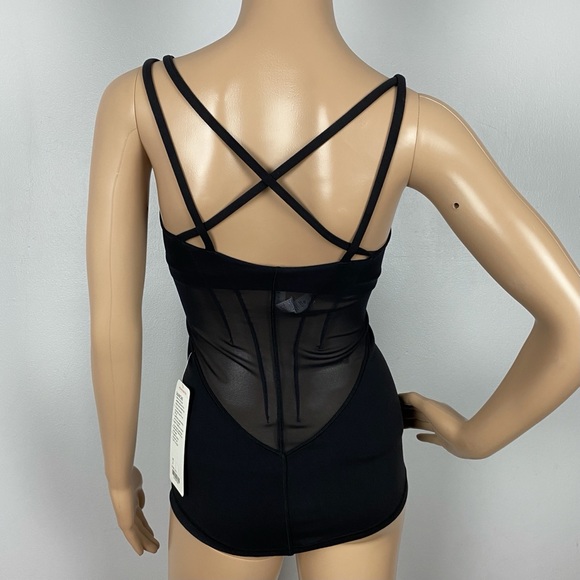 NEW LULULEMON BLACK TANK TOP - Picture 8 of 9